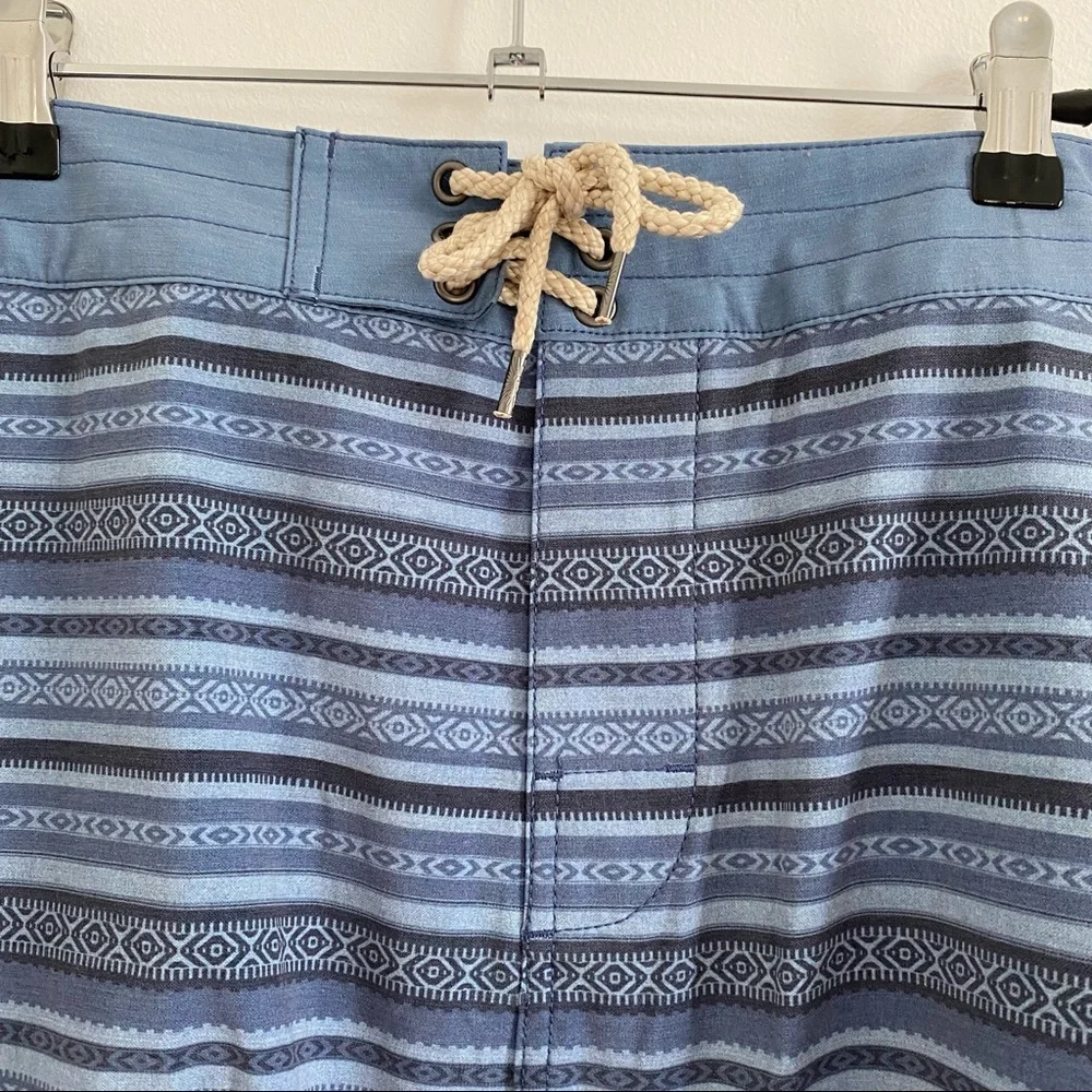 NWT Faherty Classic Boardshort 7” in Blue Falls Ikat sz XX-Large / 42 Drawstring